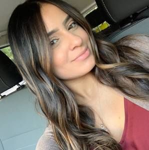 Meet your Posher, Viktoria